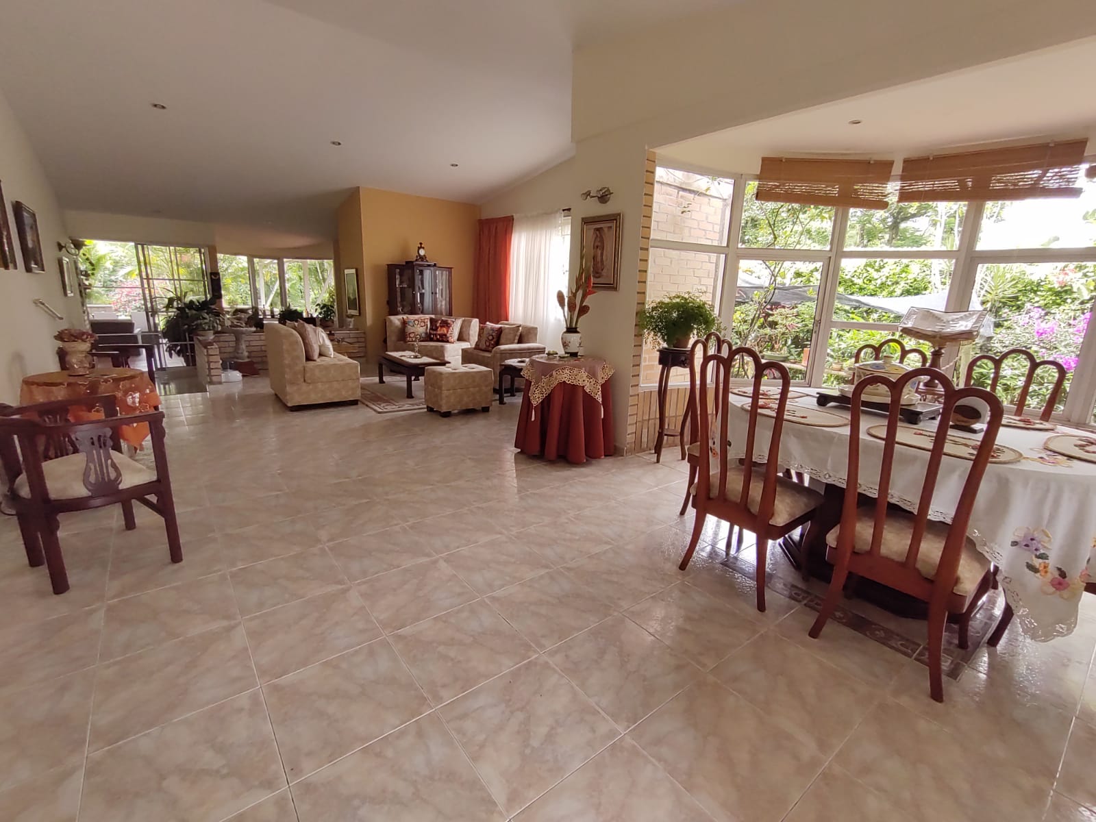 Casa de 4 alcobas en venta en La Morada, Jamundí, 1500 m² · foto 5 de 24