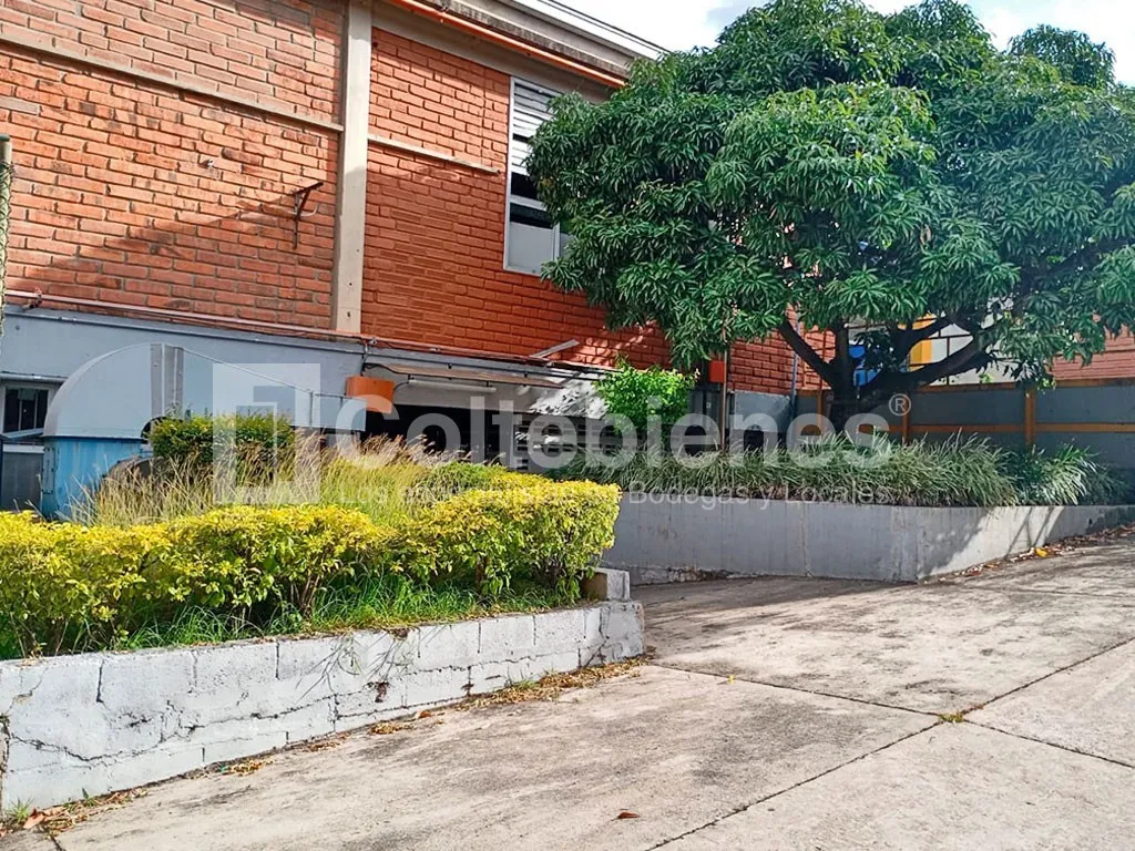 Bodega en arriendo en Zona Industrial 1, Bello, 180 m² · foto 12 de 12