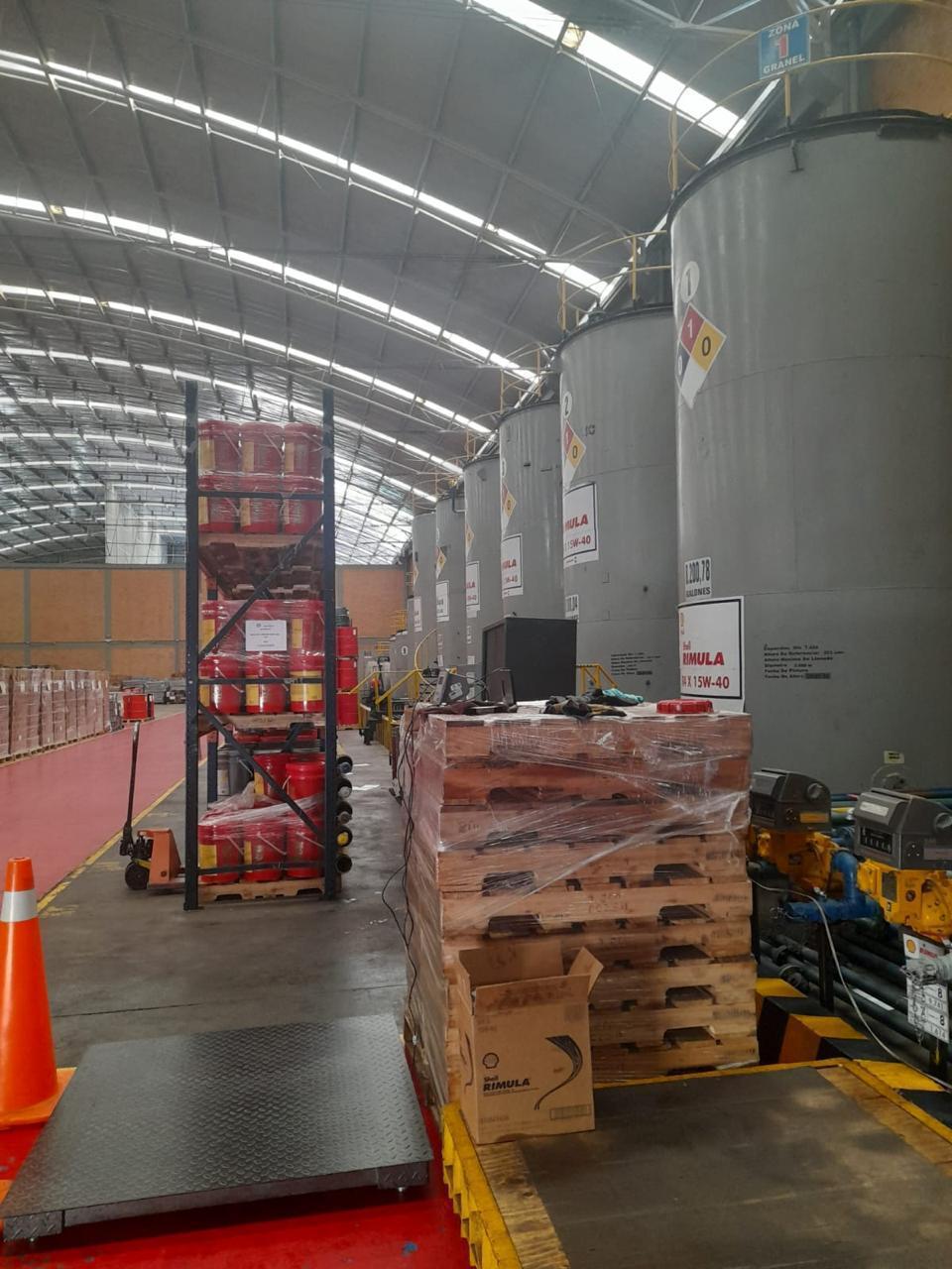 Bodega en arriendo en Parque Industrial San Jorge, Madrid, 3978 m² · foto 6 de 9
