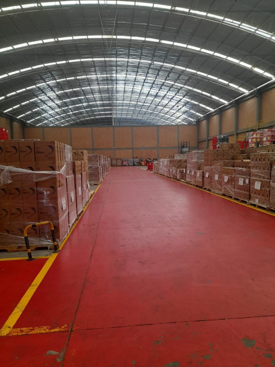 Bodega en arriendo en Parque Industrial San Jorge, Madrid, 3978 m² · foto 8 de 9