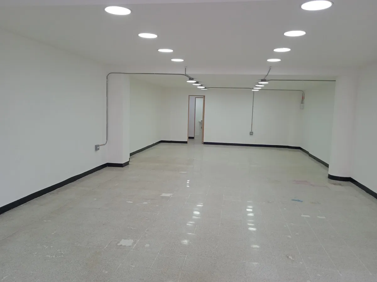 Local en arriendo en Centro Administrativo, Medellín, 85 m² · foto 2 de 24
