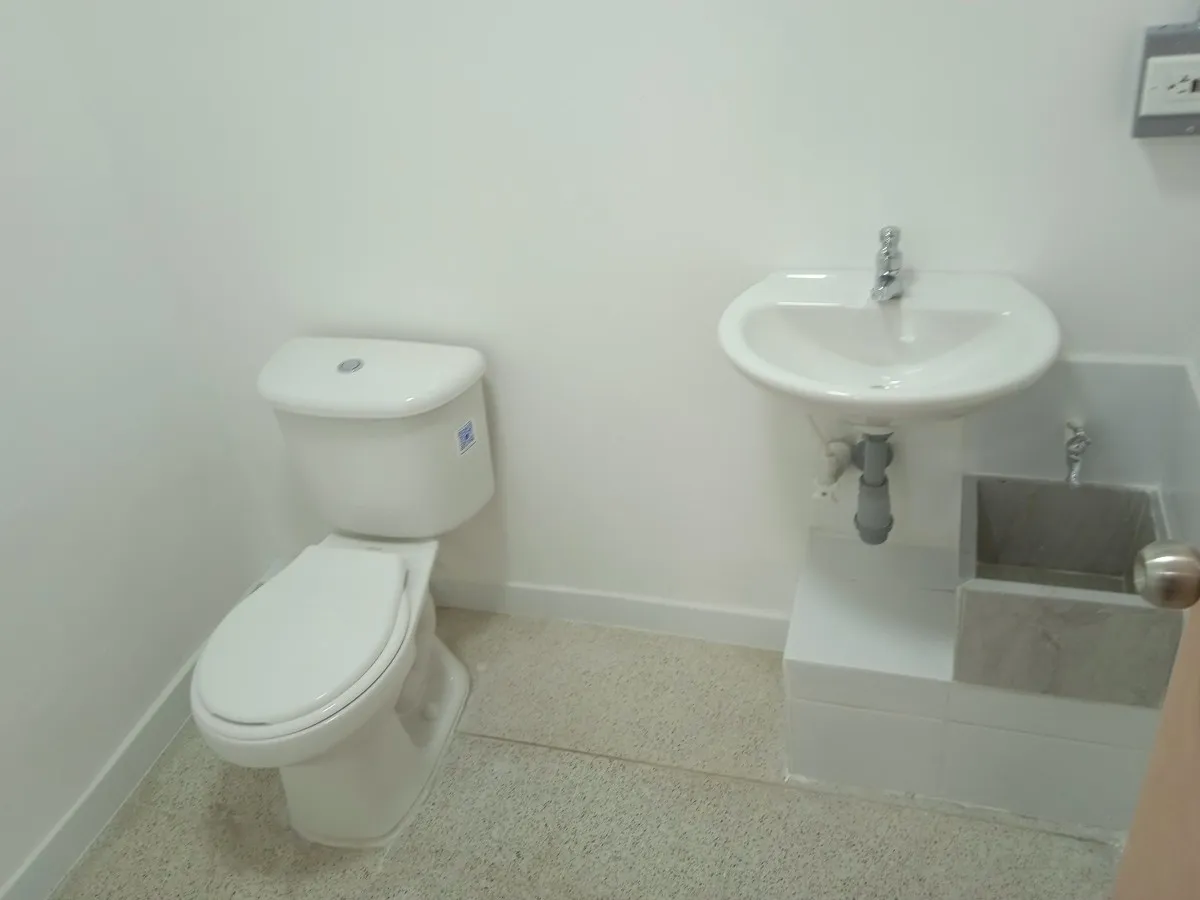 Local en arriendo en Centro Administrativo, Medellín, 85 m² · foto 24 de 24