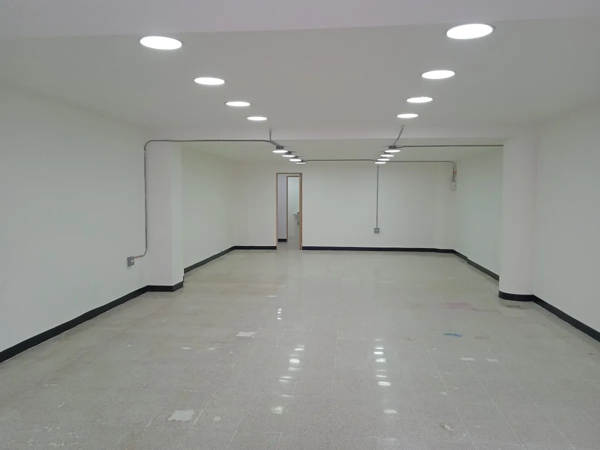 Local en arriendo en Centro Administrativo, Medellín, 85 m² · foto 3 de 24