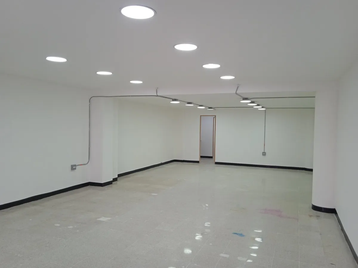 Local en arriendo en Centro Administrativo, Medellín, 85 m² · foto 6 de 24