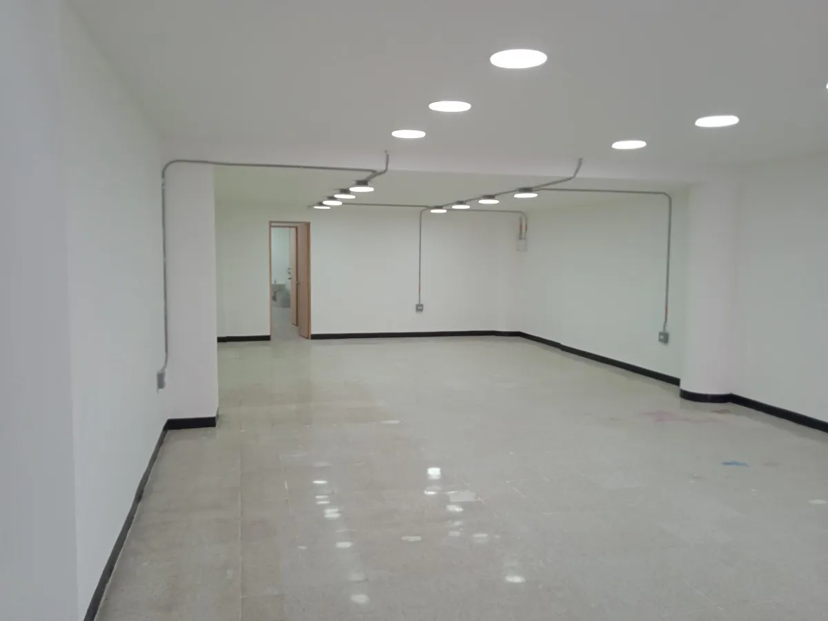 Local en arriendo en Centro Administrativo, Medellín, 85 m² · foto 8 de 24