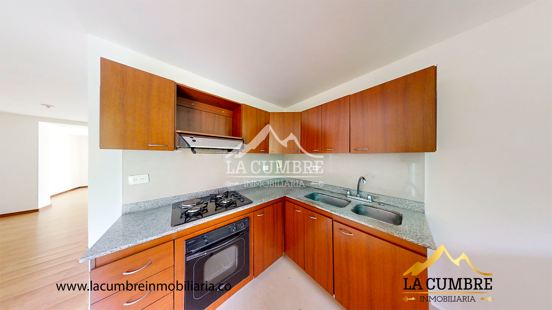 Casa de 3 alcobas en venta en Cumbres, Envigado, 169 m² · foto 4 de 15
