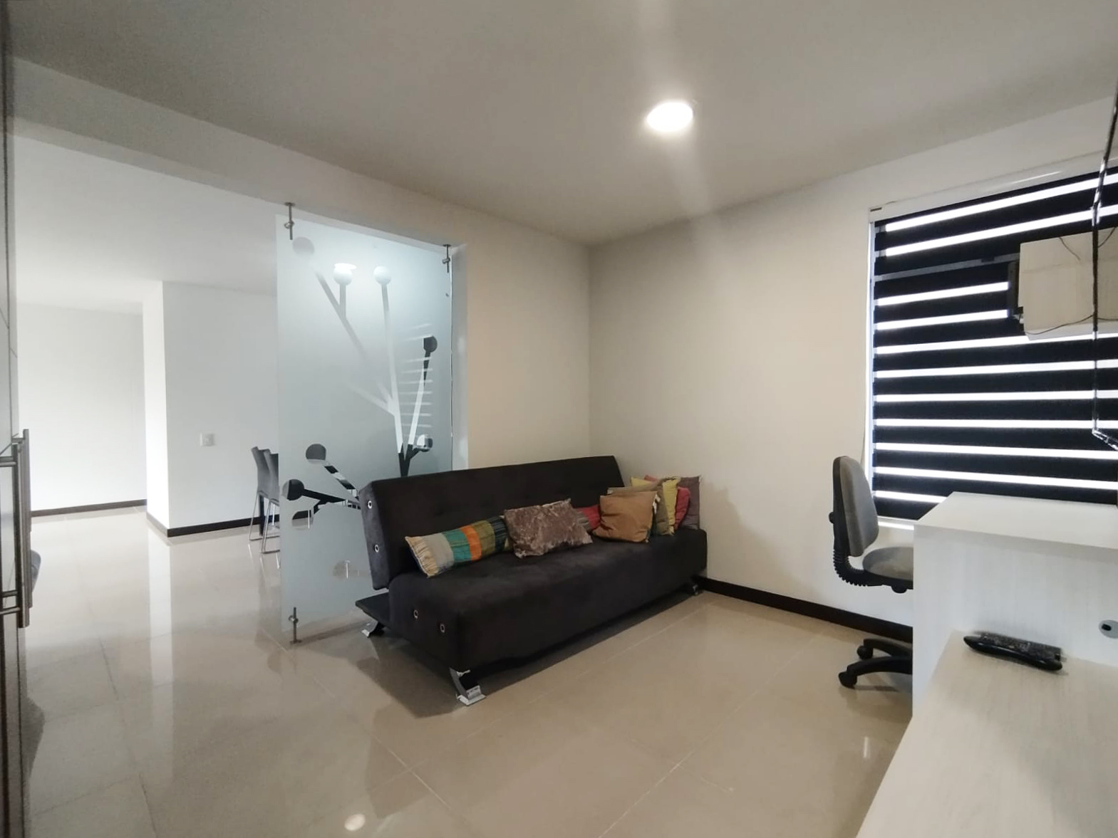 Apartamento de 3 alcobas en arriendo en Castropol, Medellín, 116 m² · foto 8 de 17