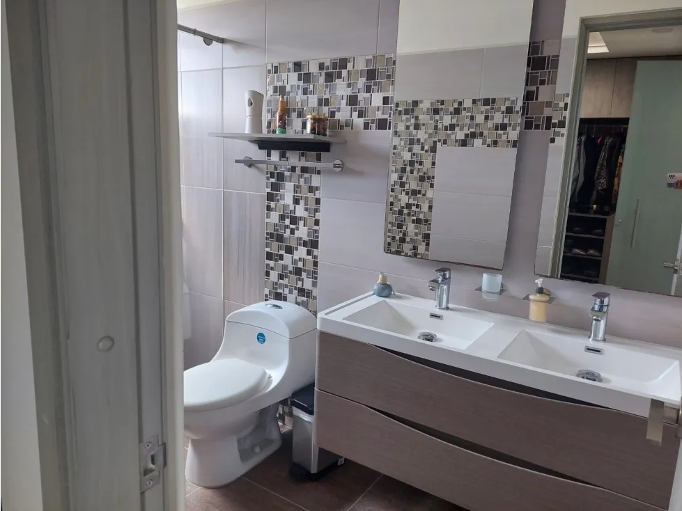 Casa de 4 alcobas en venta en La Yé, Armenia, 218 m² · foto 13 de 22