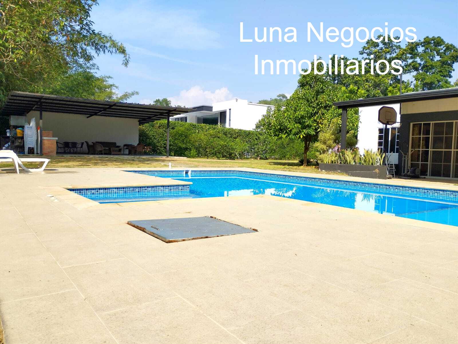 Casa de 7 alcobas en venta en Ruitoque Bajo, Girón, 370 m² · foto 4 de 24