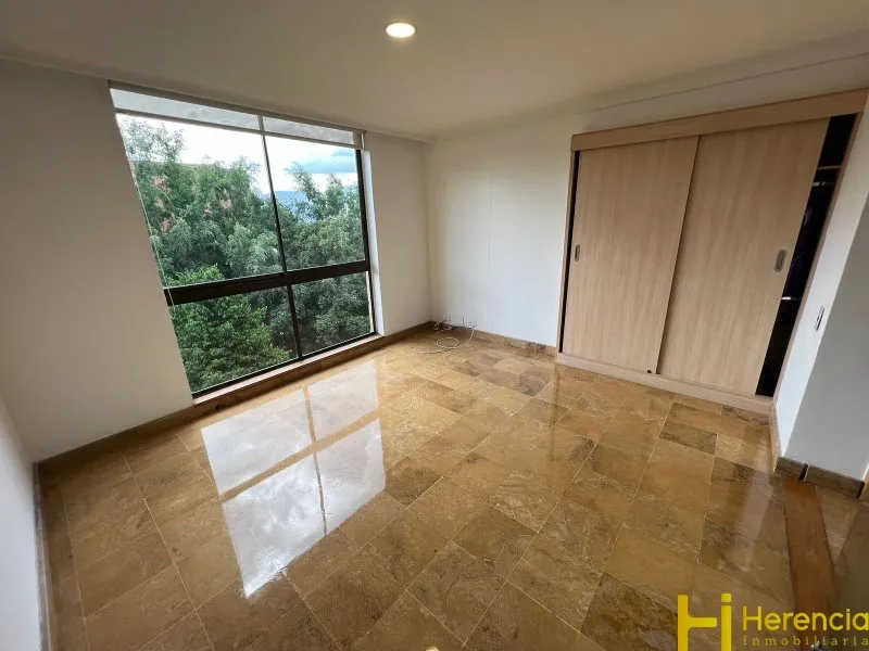 Apartamento de 3 alcobas en venta en San Lucas, Medellín, 366 m² · foto 7 de 24