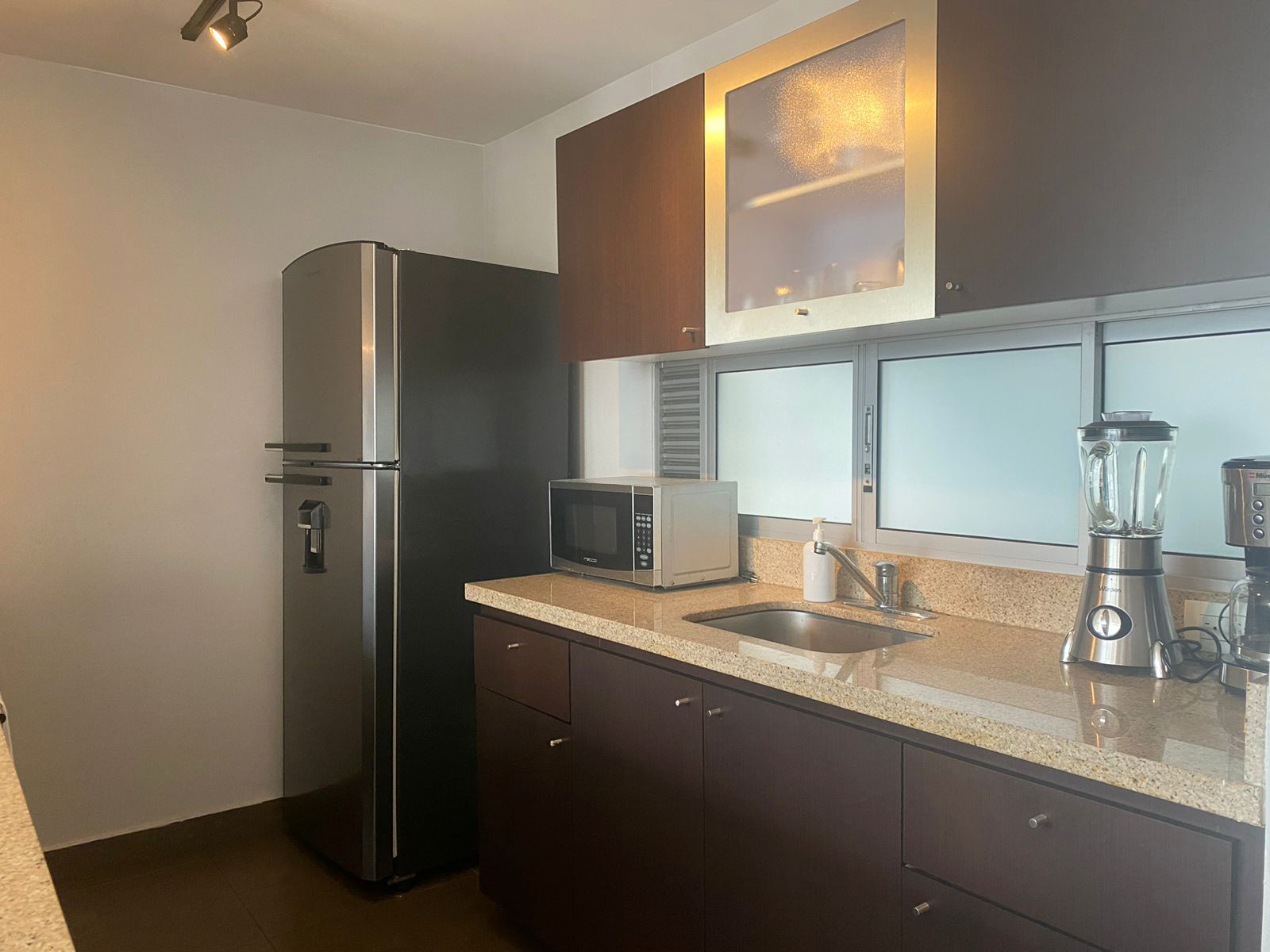 Apartamento en arriendo en Milla De Oro, Medellín · foto 8 de 19
