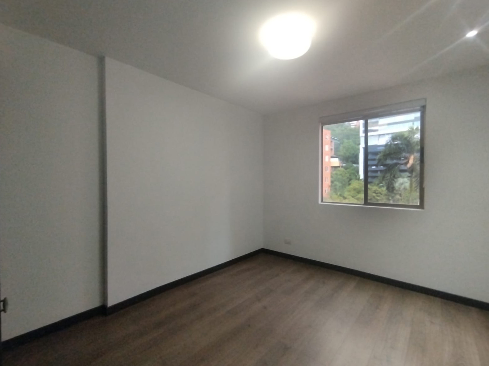 Apartamento en arriendo en Castropol, Medellín · foto 10 de 13