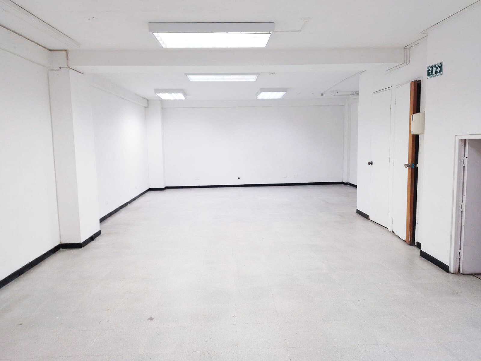 Bodega en arriendo en Cristo Rey, Medellín, 280 m² · foto 10 de 18