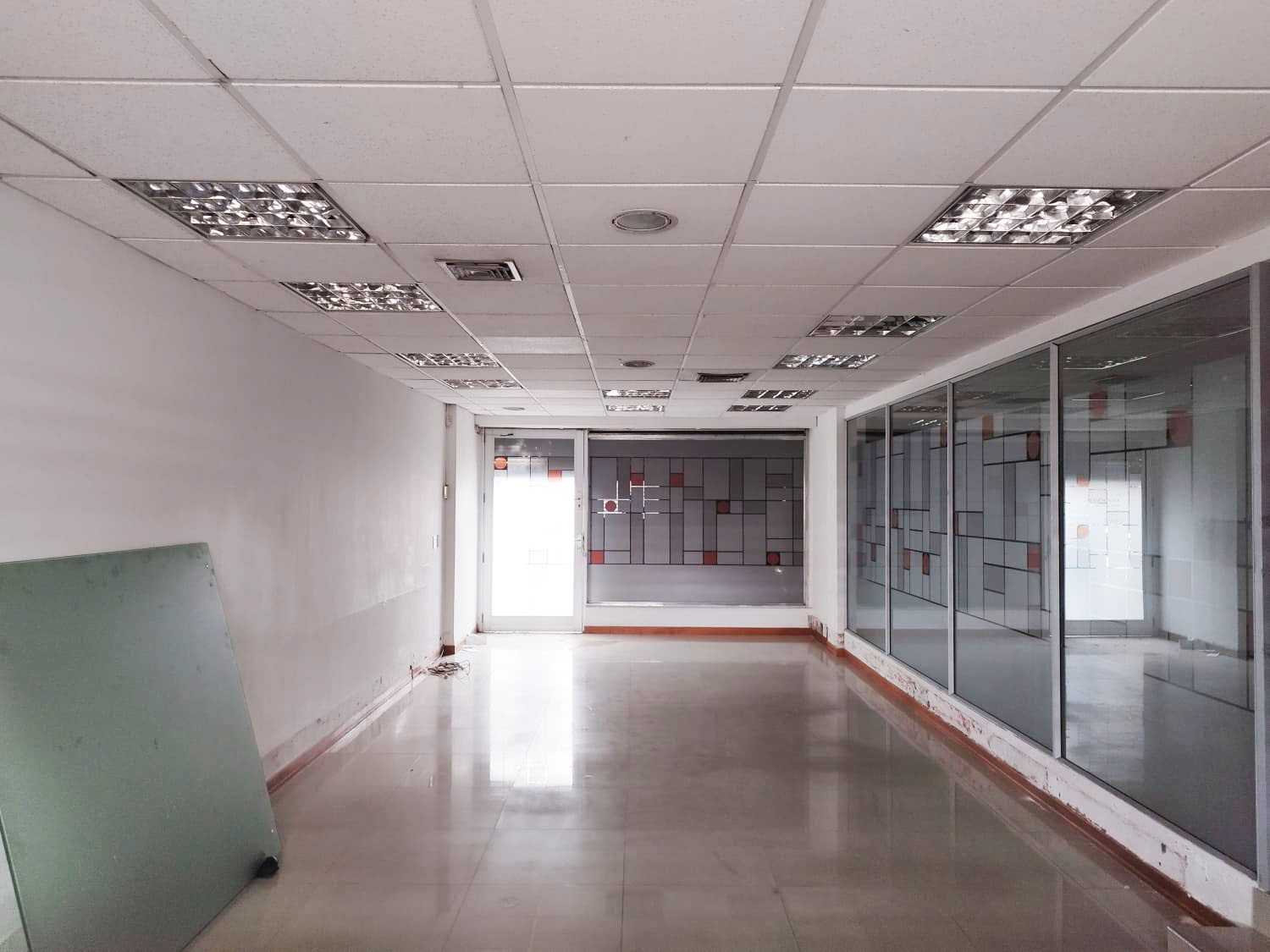 Local en arriendo en Castropol, Medellín, 83 m² · foto 3 de 15