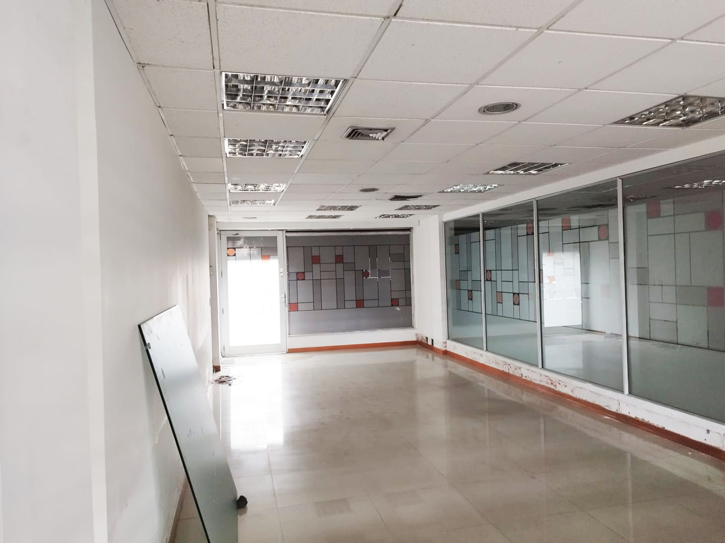 Local en arriendo en Castropol, Medellín, 83 m² · foto 2 de 15