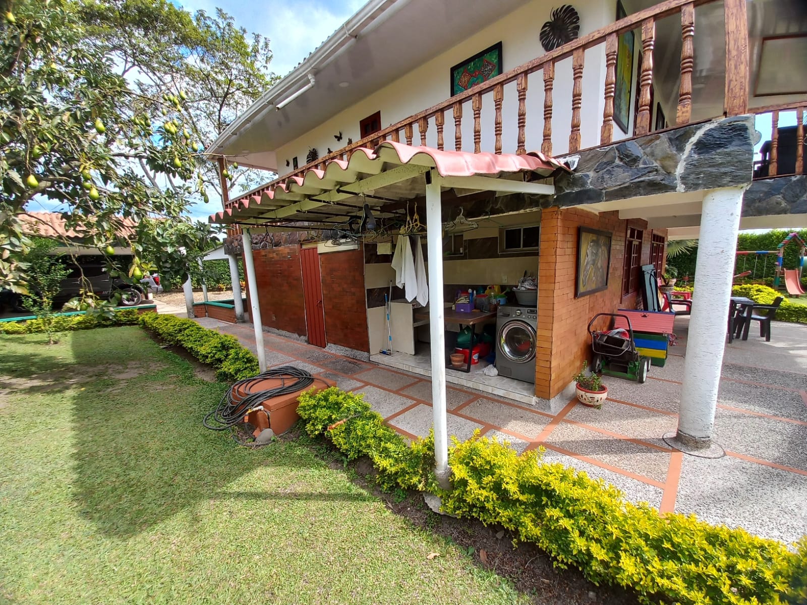 Casa de 6 alcobas en venta en Puerto Espejo, Armenia, 300 m² · foto 5 de 24