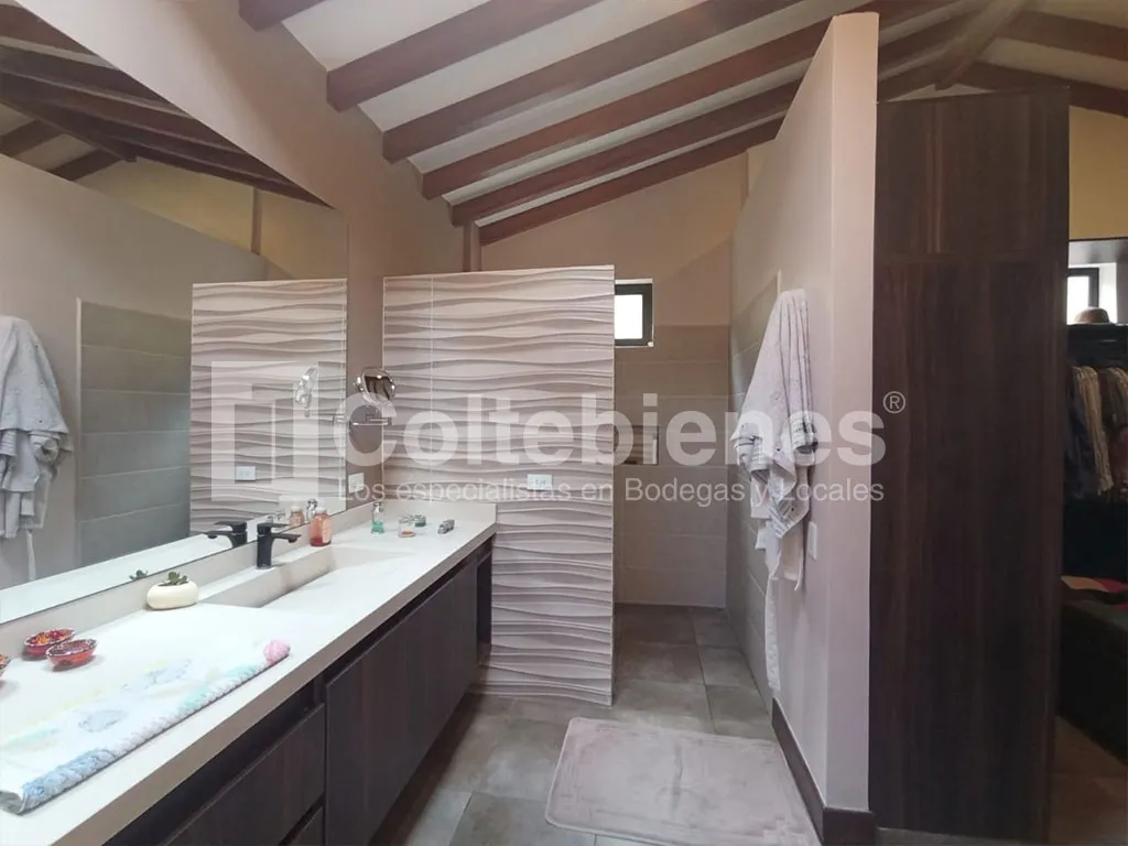 Casa de 4 alcobas en venta en Santa Ana, Rionegro, 375 m² · foto 17 de 24