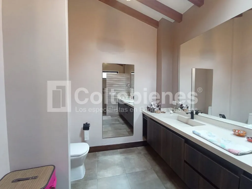 Casa de 4 alcobas en venta en Santa Ana, Rionegro, 375 m² · foto 19 de 24