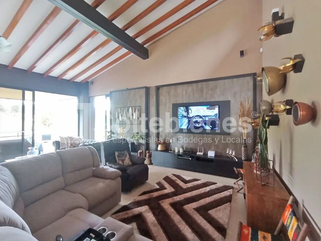 Casa de 4 alcobas en venta en Santa Ana, Rionegro, 375 m² · foto 5 de 24