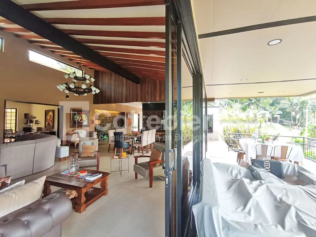 Casa de 4 alcobas en venta en Santa Ana, Rionegro, 375 m² · foto 8 de 24