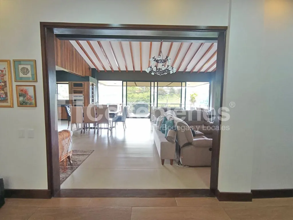 Casa de 4 alcobas en venta en Santa Ana, Rionegro, 375 m² · foto 9 de 24