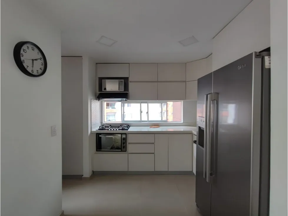 Apartamento de 2 alcobas en venta en Las Lomitas, Sabaneta, 80 m² · foto 4 de 18