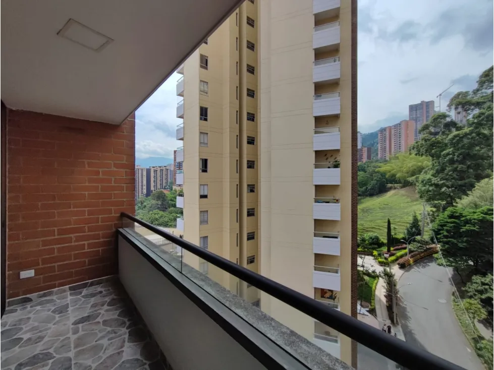Apartamento de 2 alcobas en venta en Las Lomitas, Sabaneta, 80 m² · foto 7 de 18