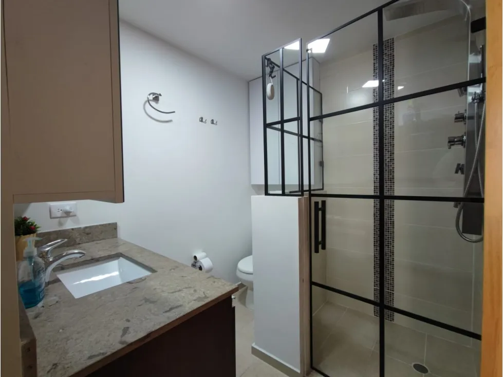Apartamento de 2 alcobas en venta en Las Lomitas, Sabaneta, 80 m² · foto 8 de 18