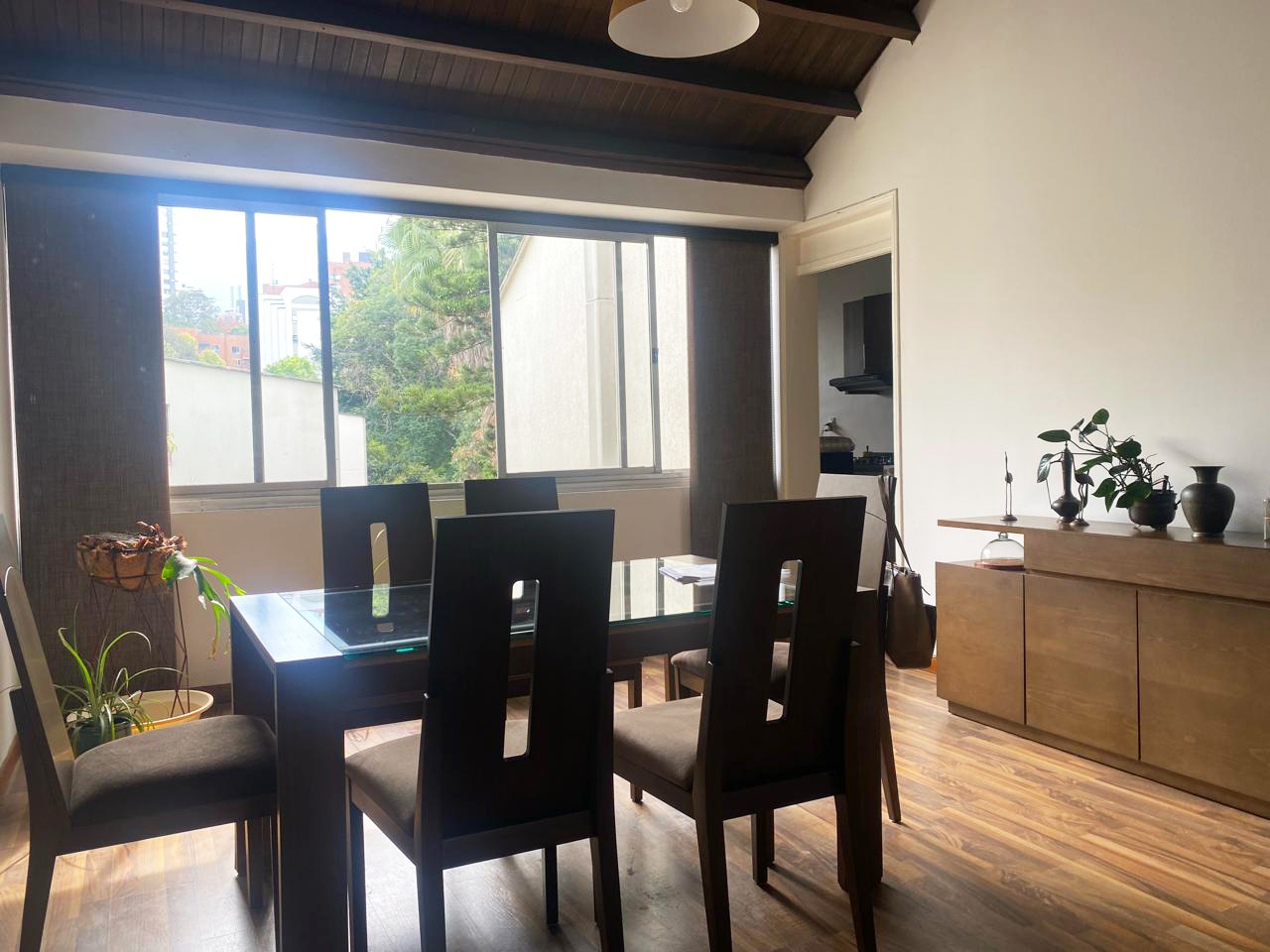 Apartamento de 3 alcobas en arriendo en La Aguacatala, Medellín, 145 m² · foto 4 de 16