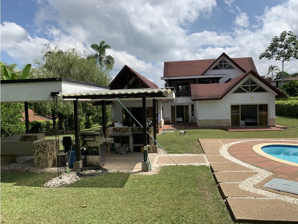 Casa de 5 alcobas en venta en Via El Eden, Armenia, 1500 m² · foto 4 de 24