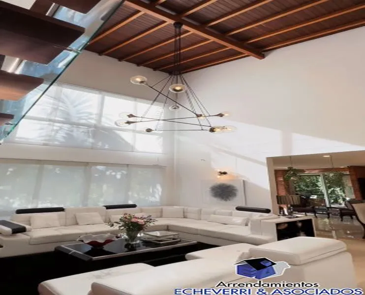 Casa en venta en Zona Centro, Envigado · foto 17 de 18