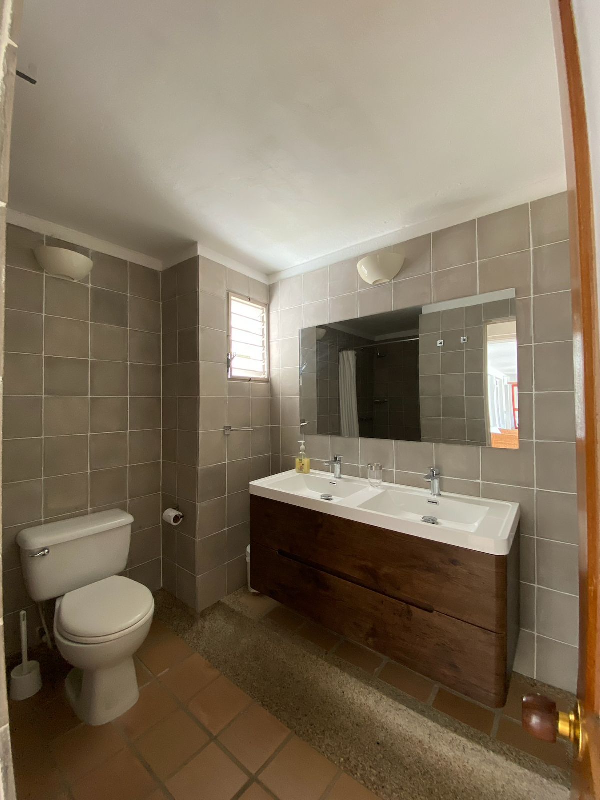 Casa de 5 alcobas en venta en Bosques De Peñalisa, Ricaurte, 450 m² · foto 16 de 18