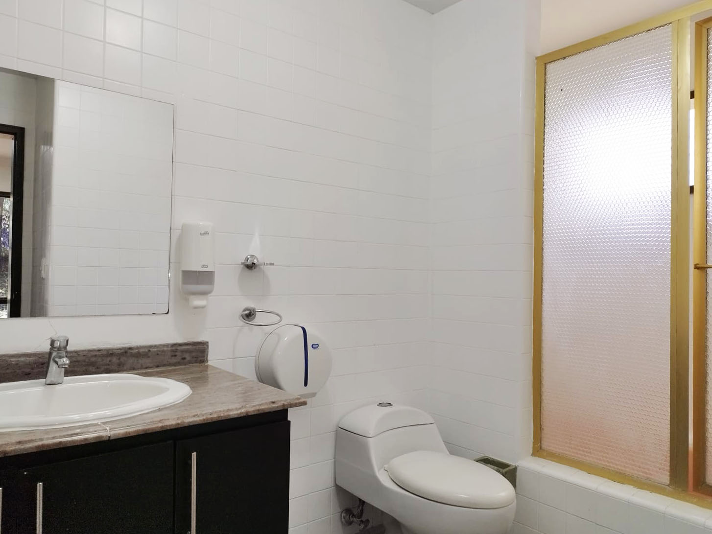 Oficina en arriendo en Alejandria, Medellín, 420 m² · foto 14 de 20