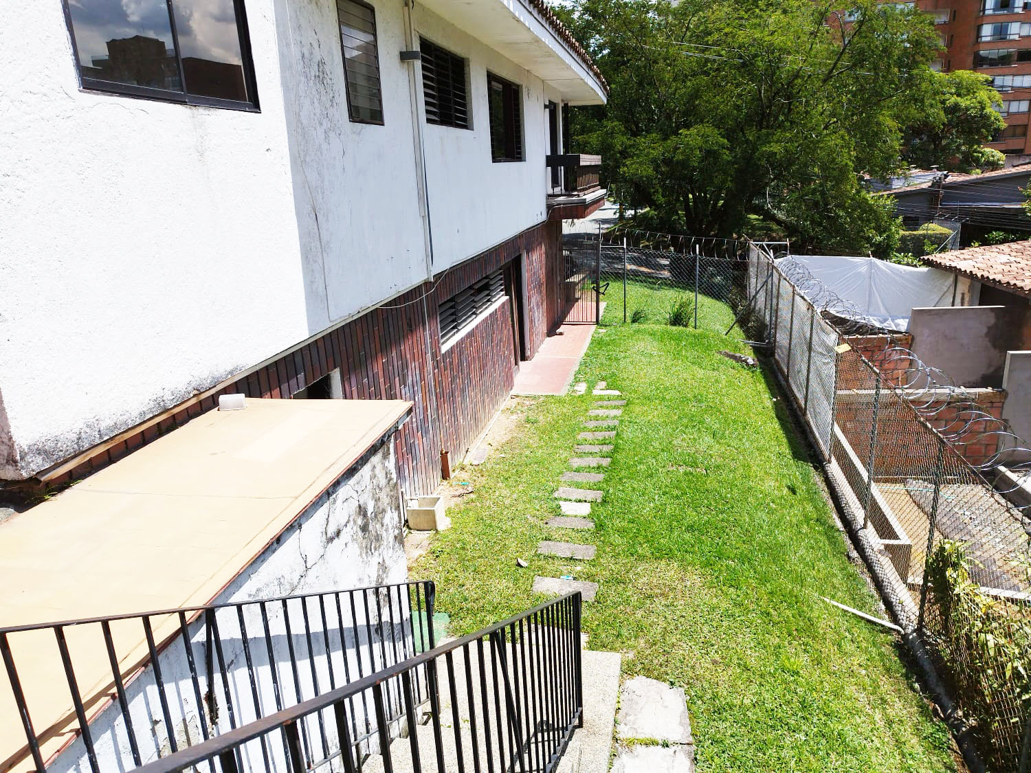 Oficina en arriendo en Alejandria, Medellín, 420 m² · foto 17 de 20