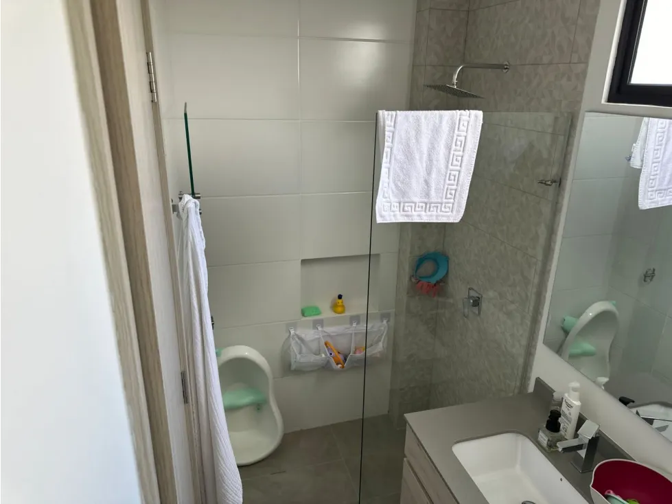 Casa de 3 alcobas en venta en Vía El Caimo, Armenia, 250 m² · foto 17 de 24