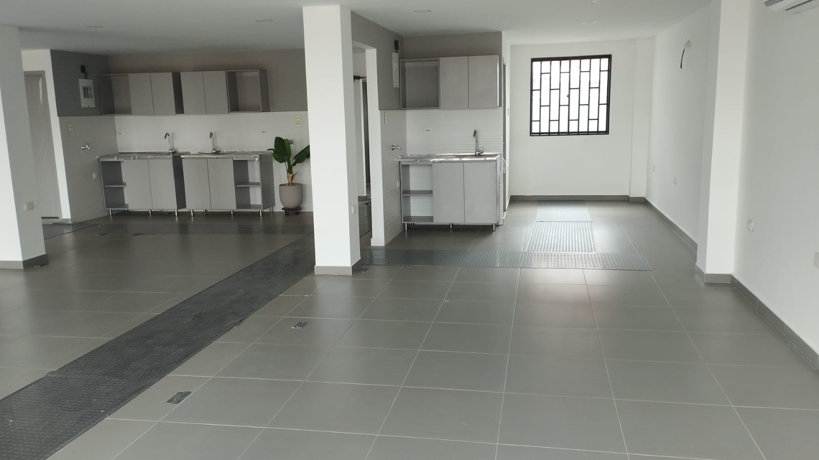 Local en venta en Granadillo, Barranquilla, 188 m² · foto 17 de 23