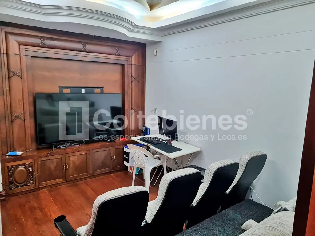 Casa de 5 alcobas en venta en El Castillo, Medellín, 650 m² · foto 11 de 24