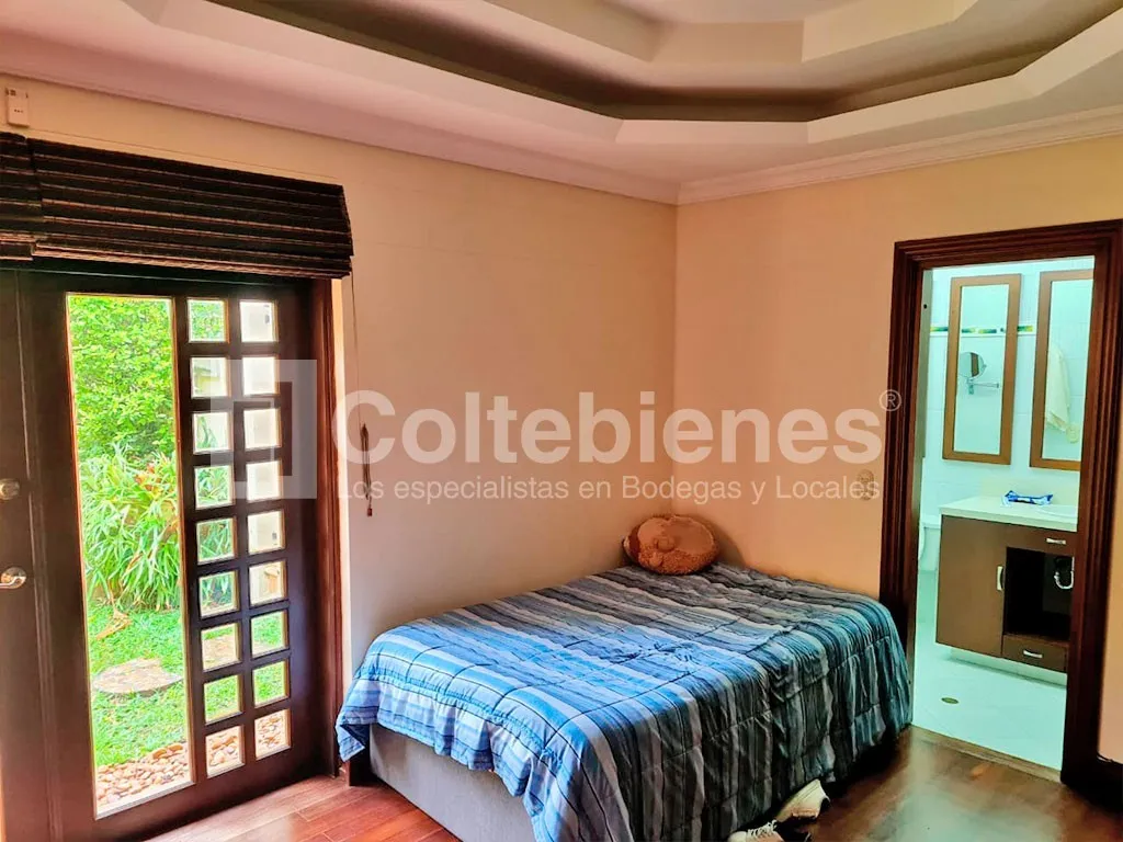 Casa de 5 alcobas en venta en El Castillo, Medellín, 650 m² · foto 16 de 24