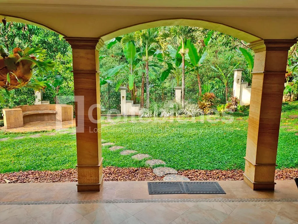 Casa de 5 alcobas en venta en El Castillo, Medellín, 650 m² · foto 20 de 24