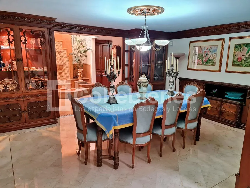 Casa de 5 alcobas en venta en El Castillo, Medellín, 650 m² · foto 6 de 24