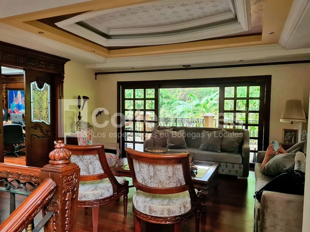 Casa de 5 alcobas en venta en El Castillo, Medellín, 650 m² · foto 9 de 24