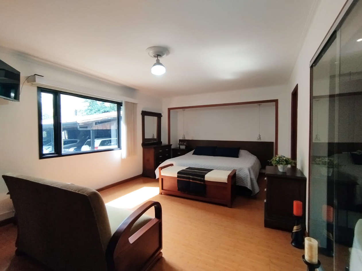 Apartamento en arriendo en Castropol, Medellín · foto 11 de 20