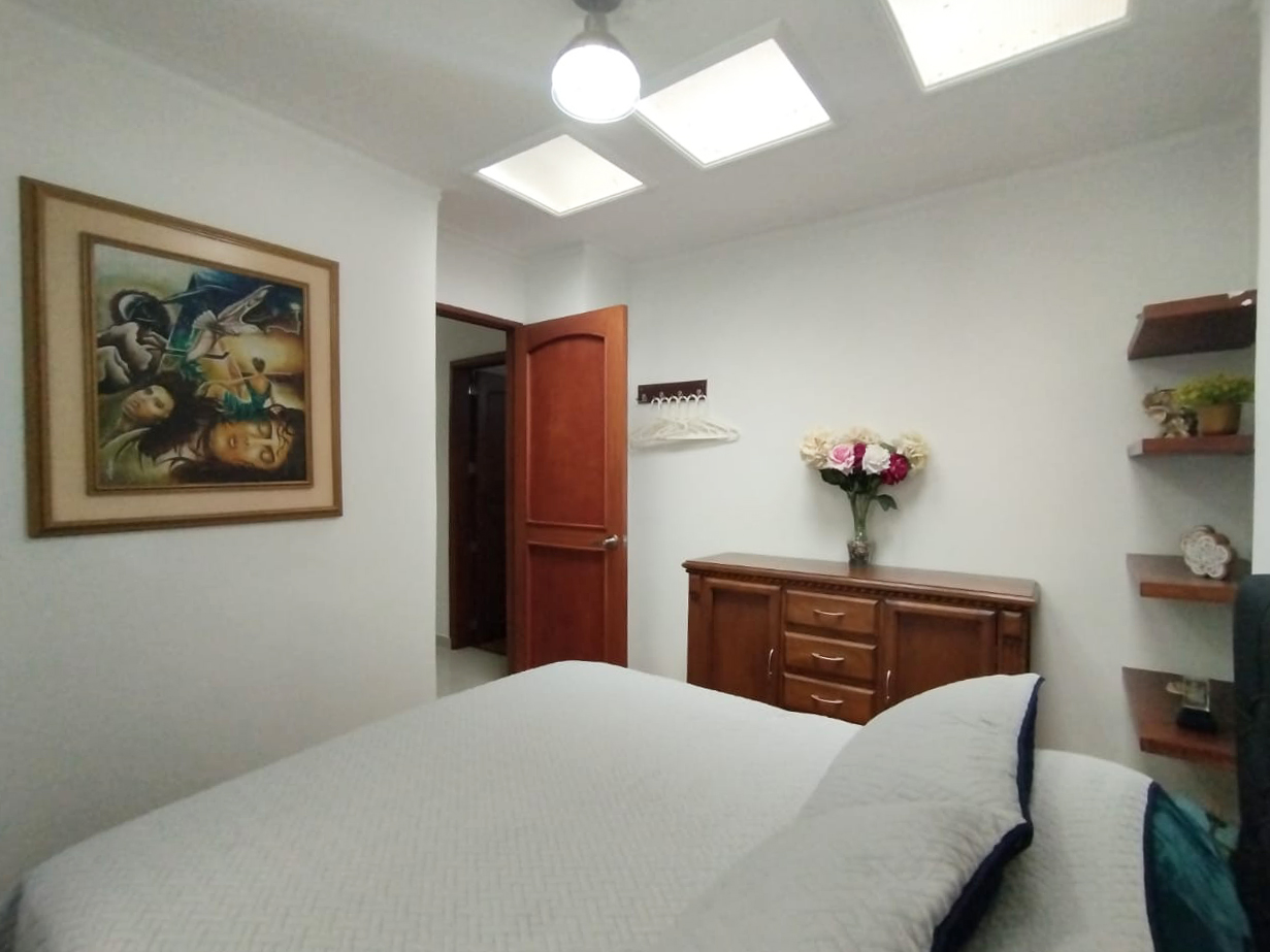 Apartamento en arriendo en Castropol, Medellín · foto 16 de 20