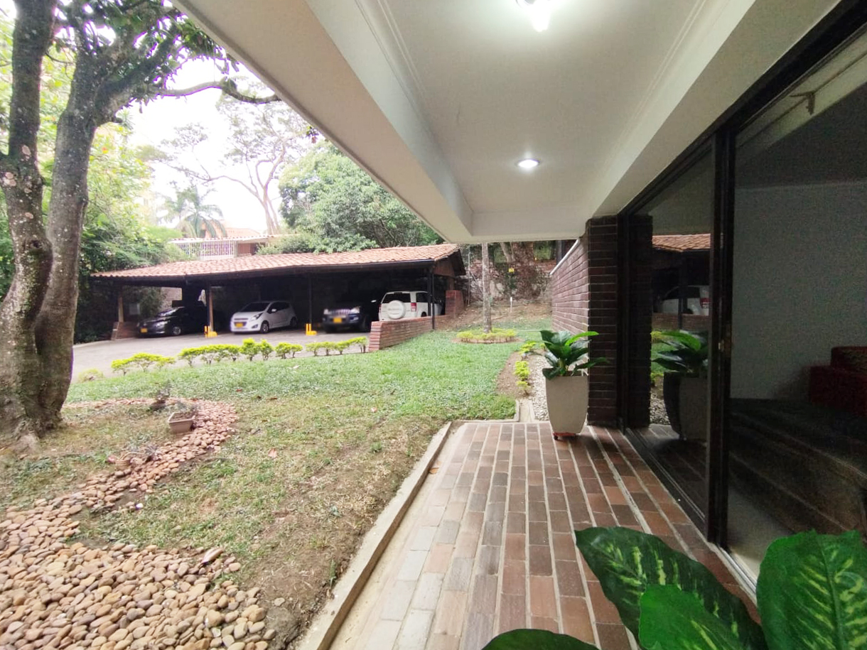 Apartamento en arriendo en Castropol, Medellín · foto 19 de 20