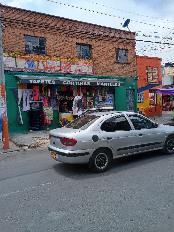Casa de 3 alcobas en venta en 20 De Julio, Bogotá, 220 m² · foto 2 de 20
