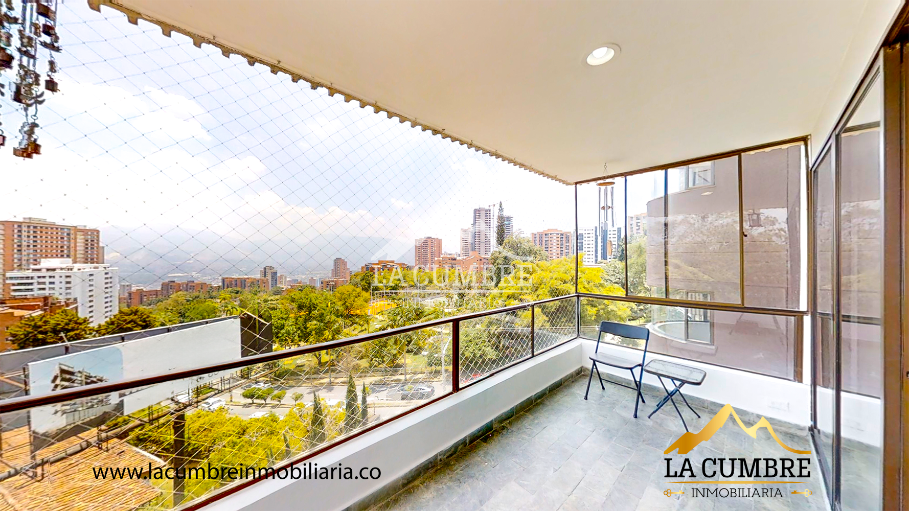 Apartamento de 3 alcobas en arriendo en Los Balsos, Medellín, 210 m² · foto 6 de 14