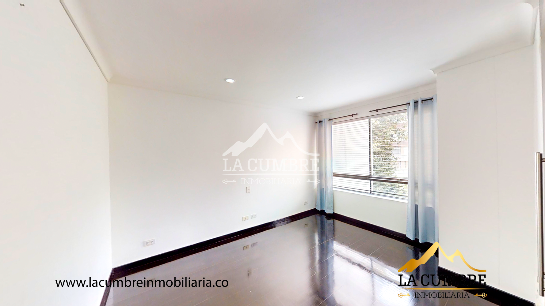 Apartamento de 3 alcobas en arriendo en Los Balsos, Medellín, 210 m² · foto 9 de 14