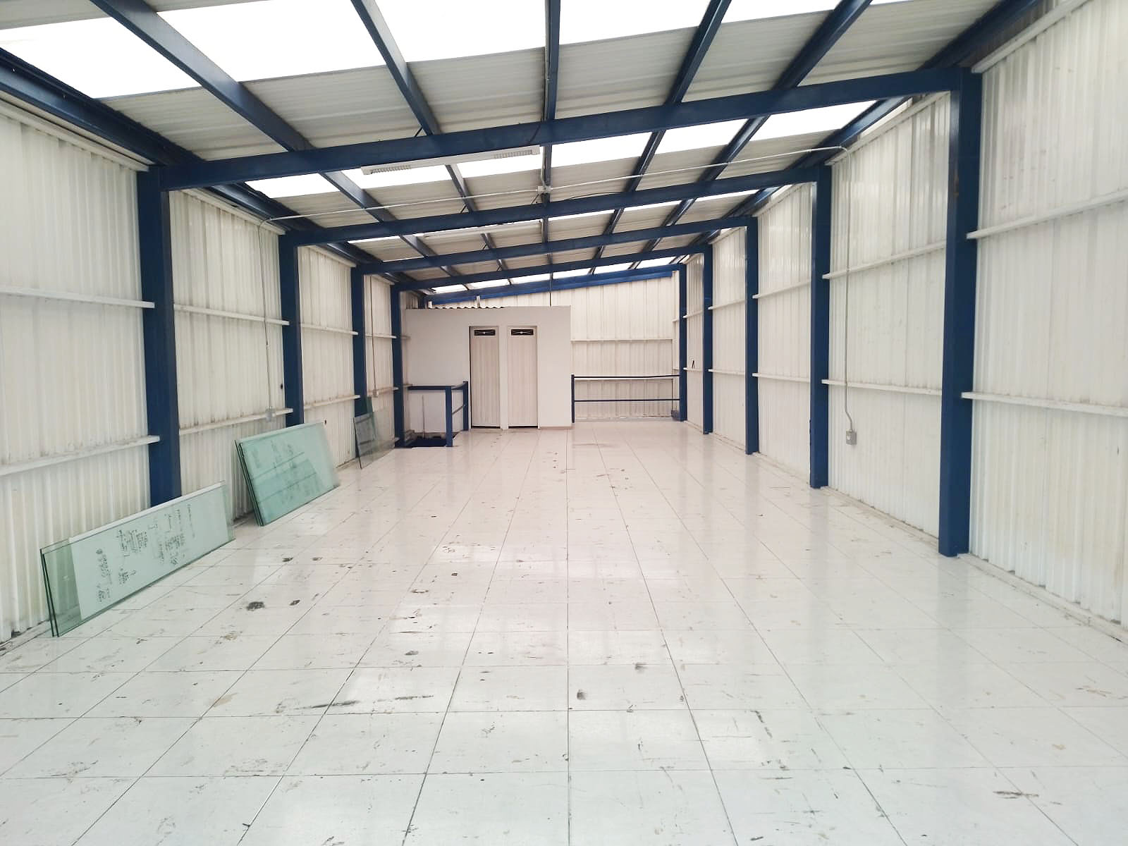 Bodega en arriendo en Trinidad, Medellín, 348 m² · foto 7 de 18