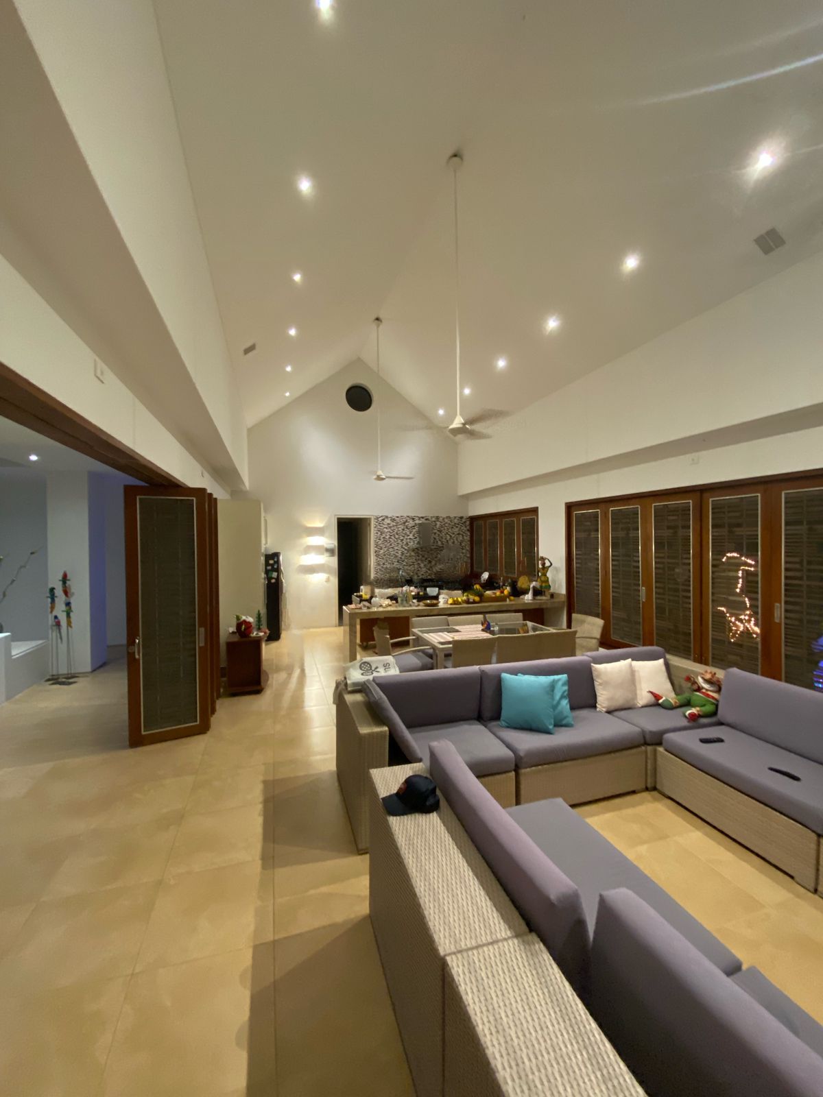 Casa de 4 alcobas en venta en Las Palmas, Ricaurte, 344 m² · foto 11 de 24