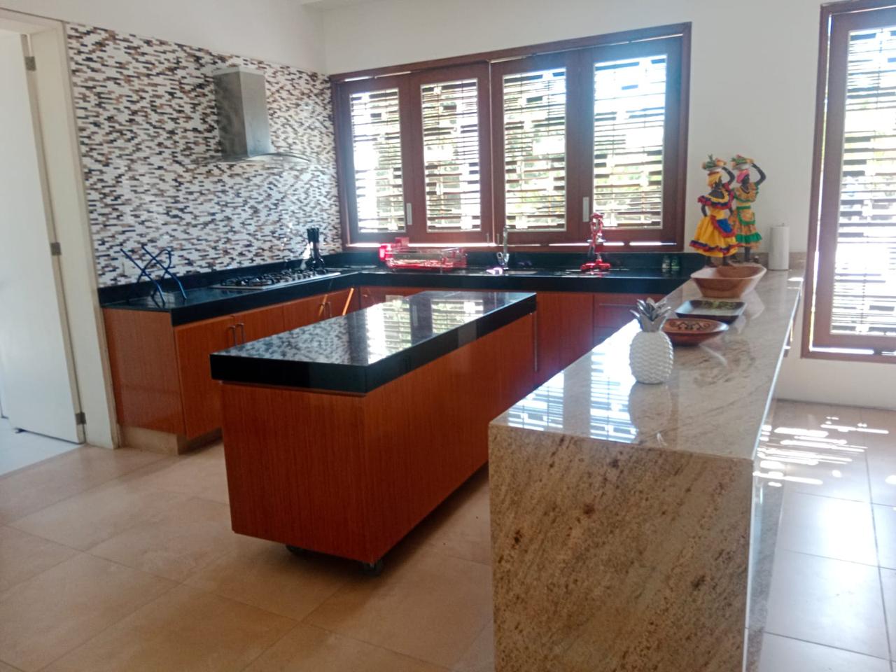Casa de 4 alcobas en venta en Las Palmas, Ricaurte, 344 m² · foto 14 de 24